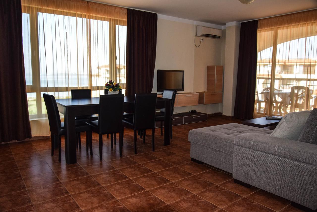 Sea Club Sarafovo Apartments Burgas Stad Buitenkant foto