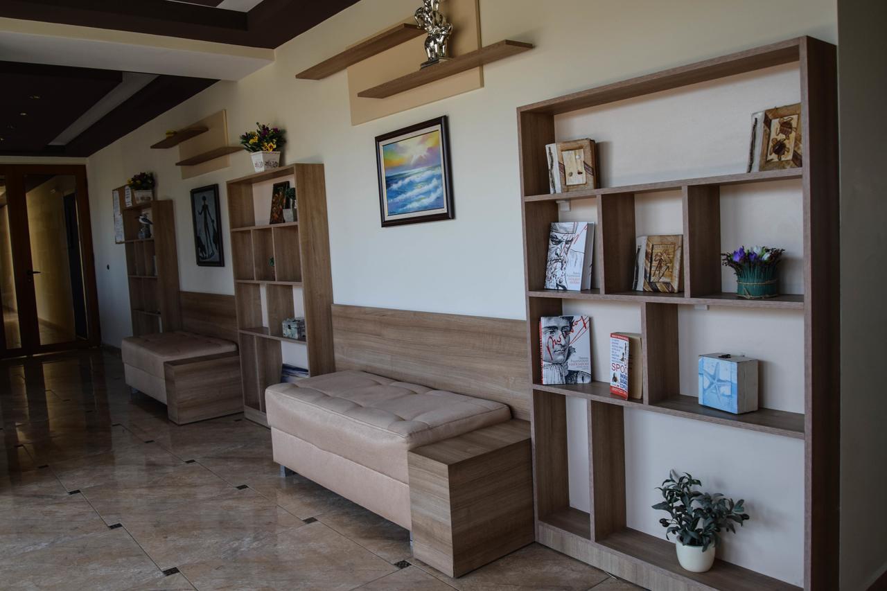 Sea Club Sarafovo Apartments Burgas Stad Buitenkant foto
